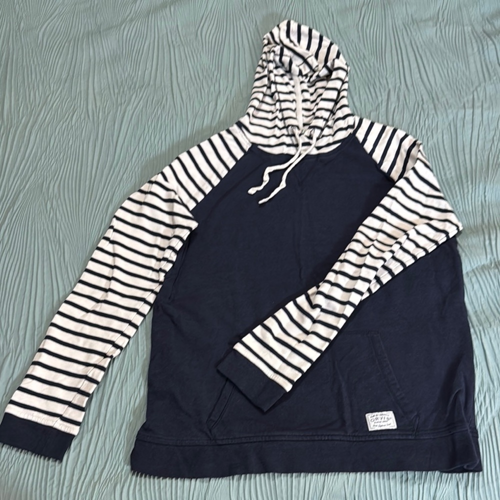 Orvis women’s Navy and White Striped Hoodie in size XS